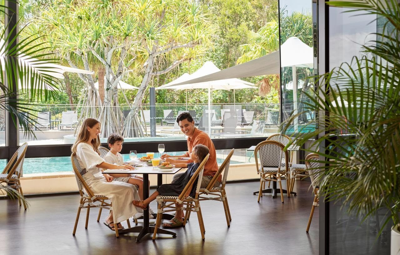 Family in the restaurant - RACV Noosa Resort